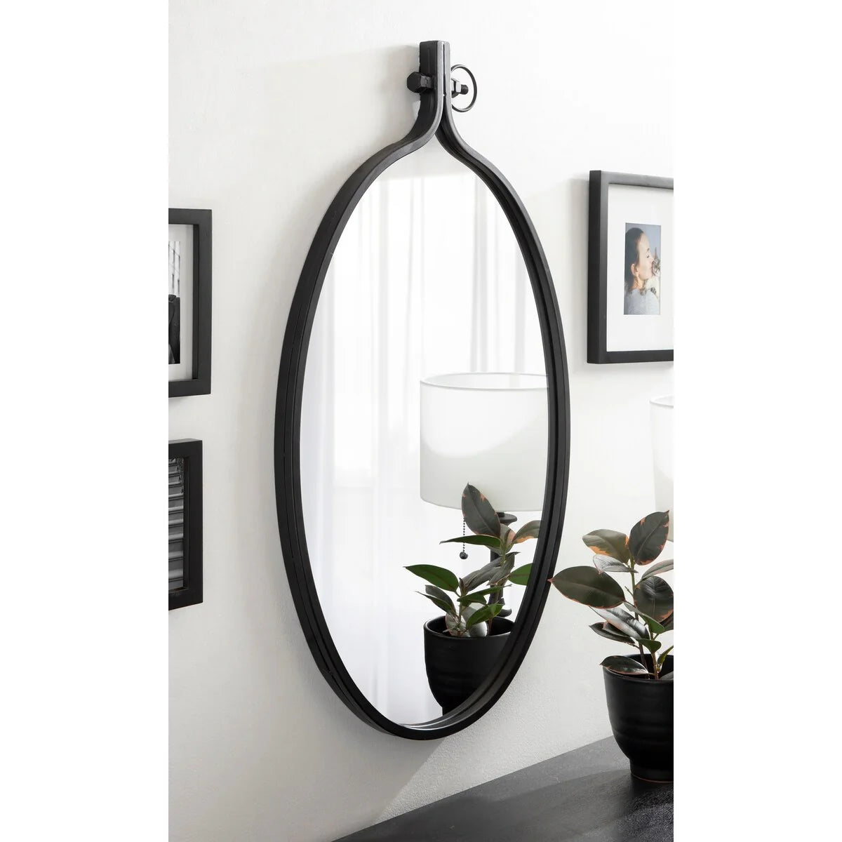 Modern Round Wall Mirror, Decorative Circular Accent Mirror for Living Room, Bedroom and Entryway