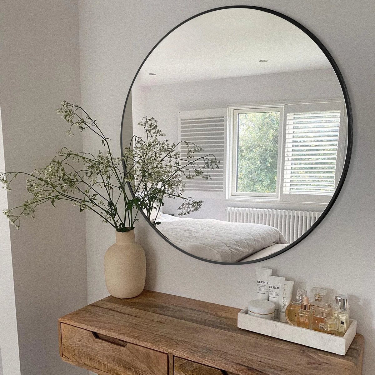 Modern Round Bathroom Vanity Mirror, Wall Mounted Circular Mirror for Bathroom, Bedroom and Home Decor