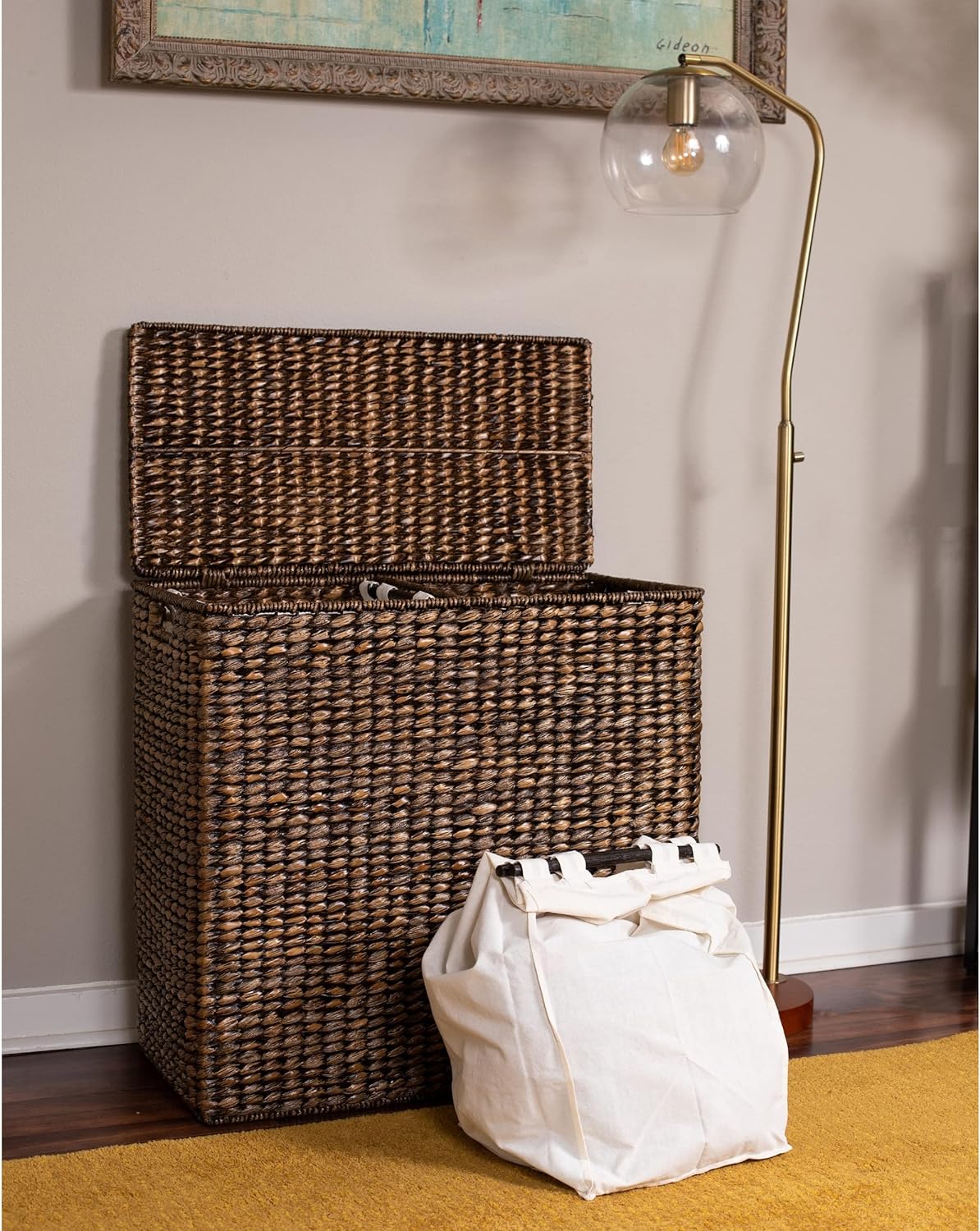 Extra large split gift basket with lining