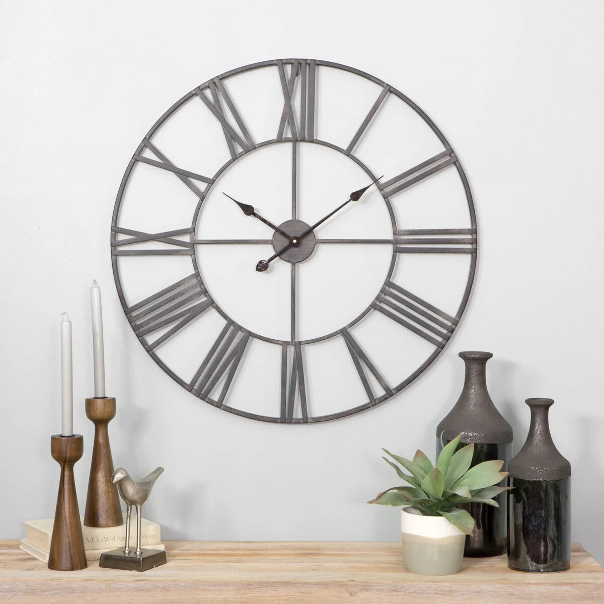 Modern Round Metal Wall Clock, Decorative Circular Hanging Clock for Living Room, Bedroom and Office