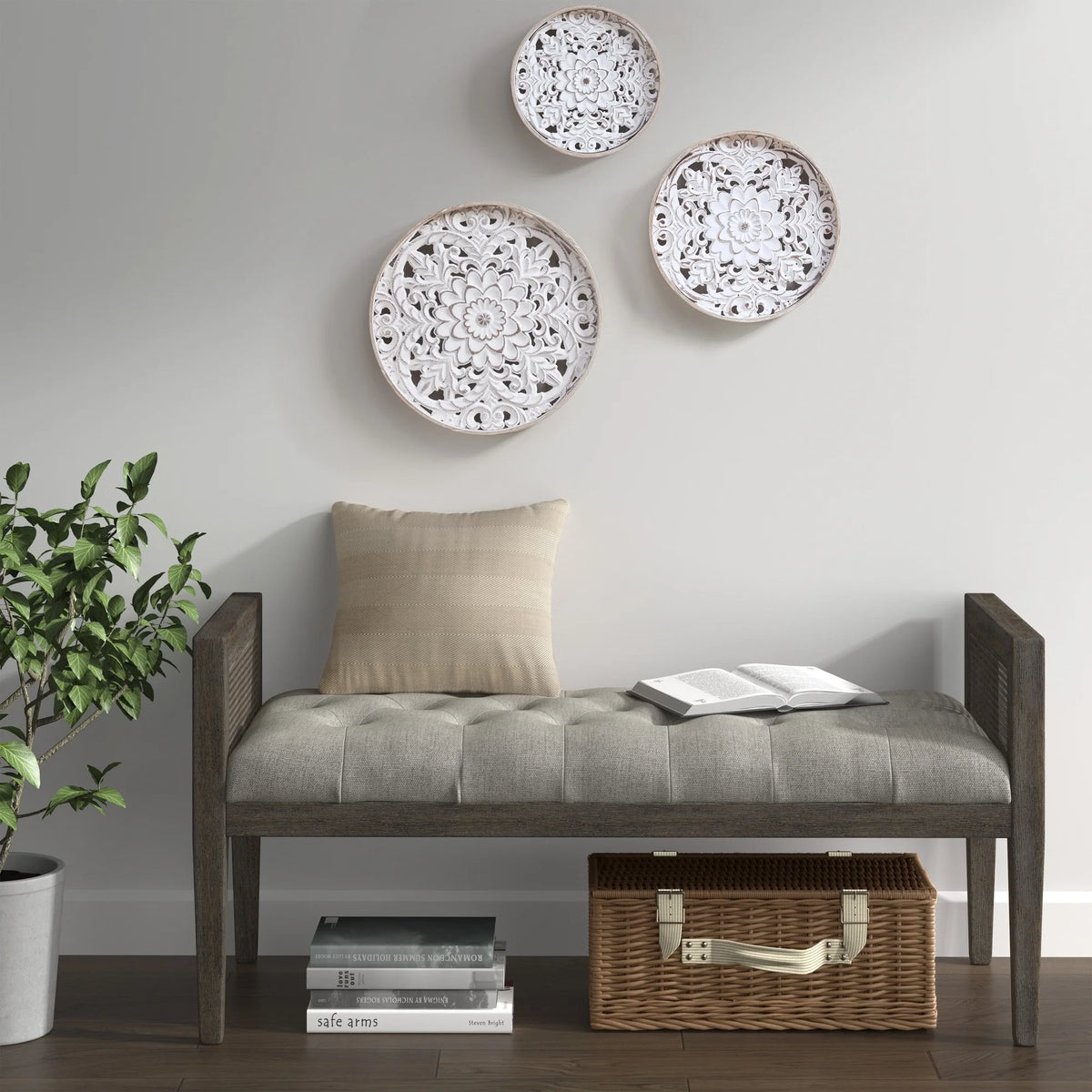 3-Piece Distressed White Floral Carved Wood Wall Decor Set, Vintage Medallion Hanging Art for Home Decoration